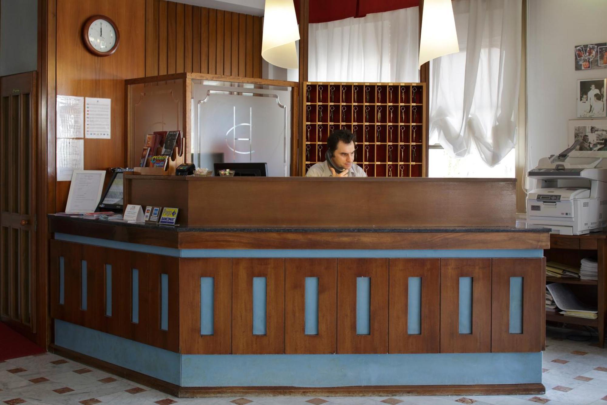 Hotel Continental فانو المظهر الخارجي الصورة