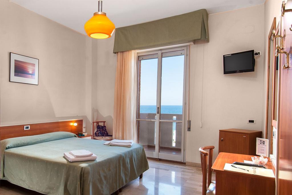 Hotel Continental فانو المظهر الخارجي الصورة
